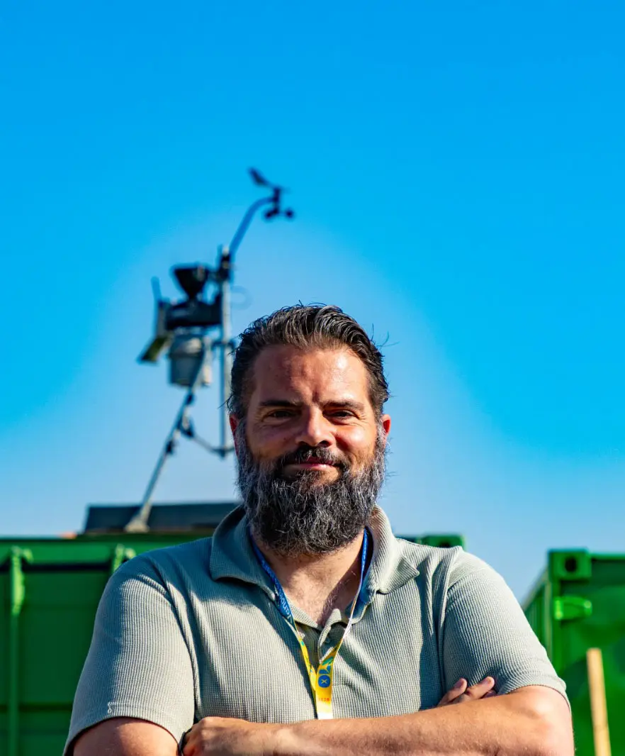 Maickel Braakman, weerkundig adviseur bij Meteo4Events, op locatie